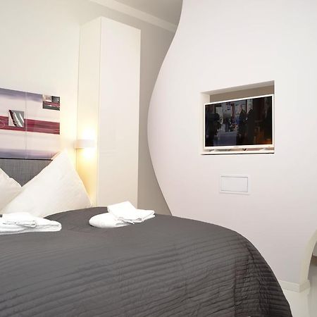 Honeymoon Ruterra Studio براغ الغرفة الصورة